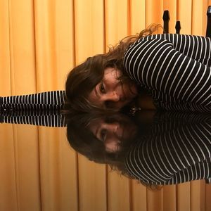 Meet your Posher, Julia